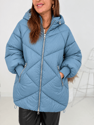 Steppjacke mit Kapuze in Schwarz, moderne großflächige Steppung. Sehr warm Wattiert. Größe: L/XL  - Levelone GmbH & Co. KG