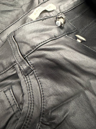 2 pantalones de cuero a elegir 2512146