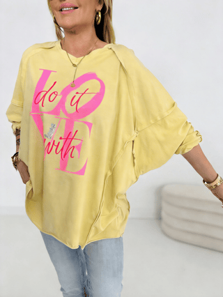 Langarmshirt in Gelb mit Print vorne